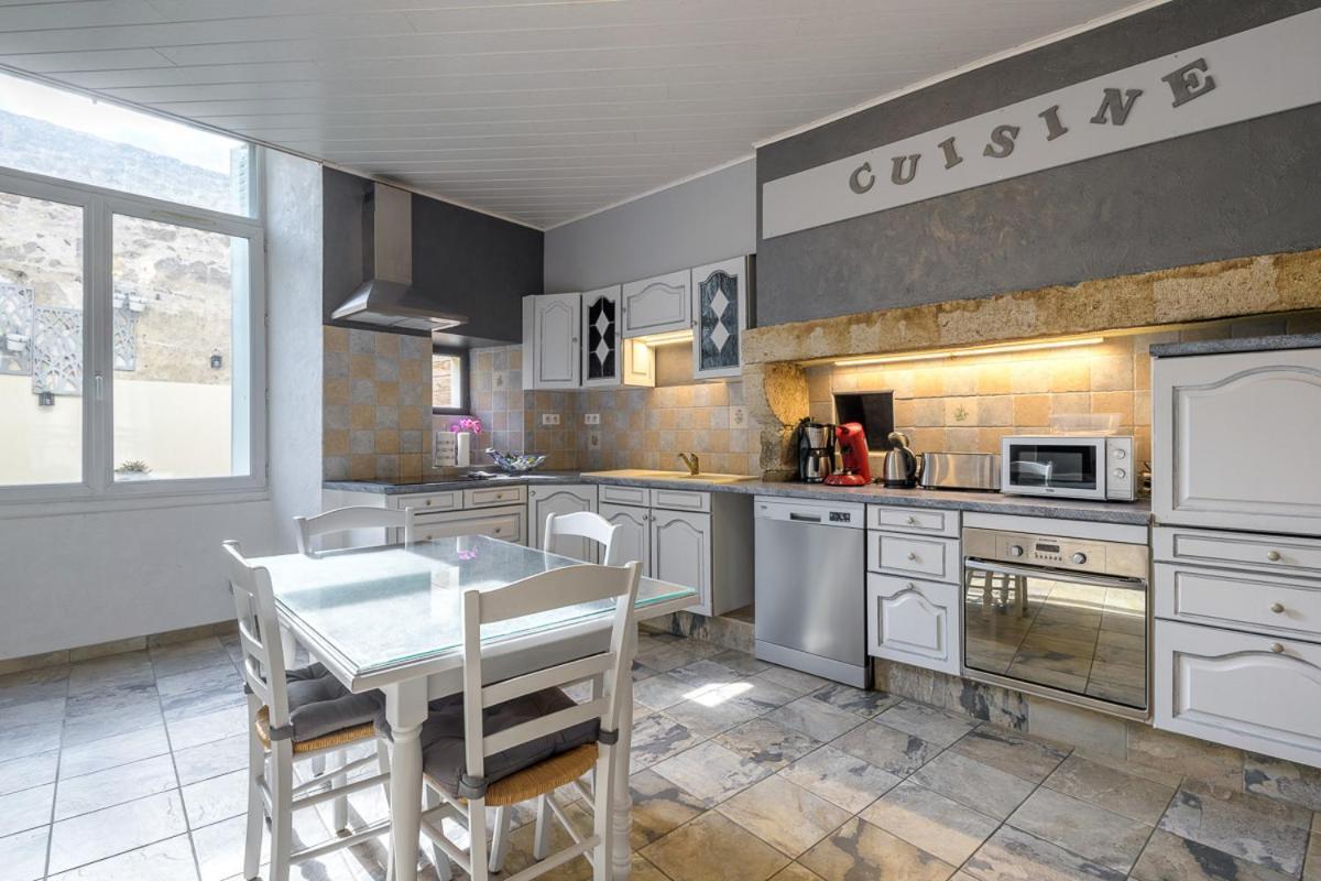 Les Nuits D'Anis - Appartements Hypercentre Le Puy-en-Velay Εξωτερικό φωτογραφία