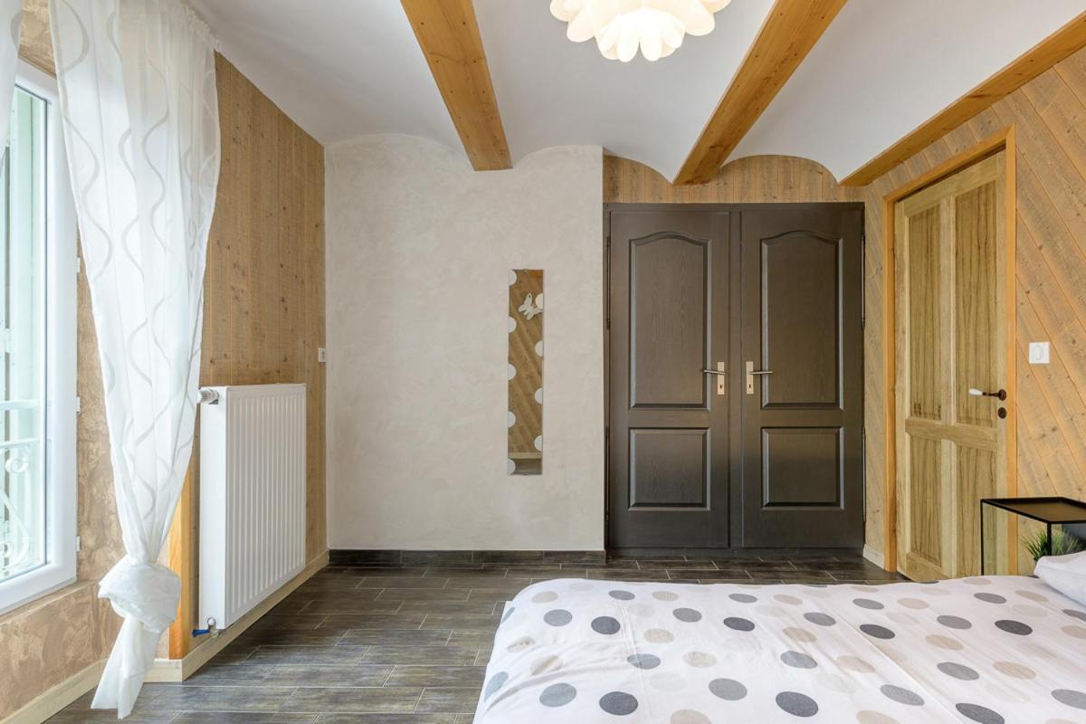 Les Nuits D'Anis - Appartements Hypercentre Le Puy-en-Velay Εξωτερικό φωτογραφία